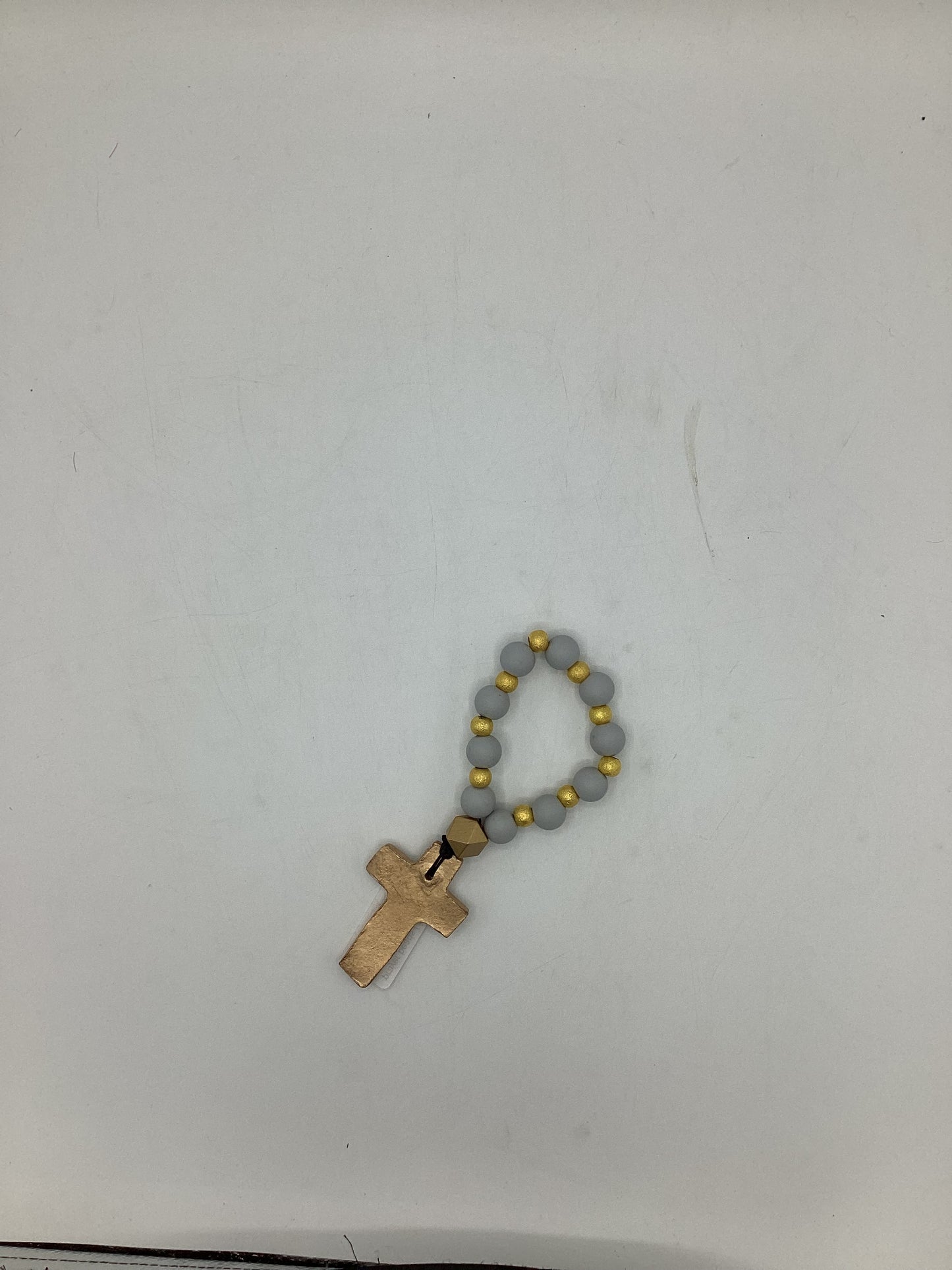 prayer beads / gold / grey