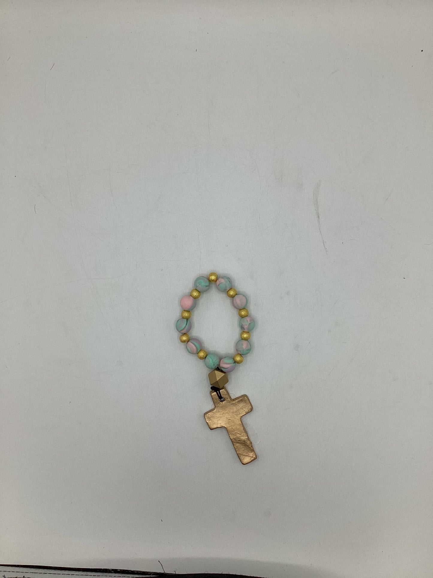prayer beads / gold / tie dye