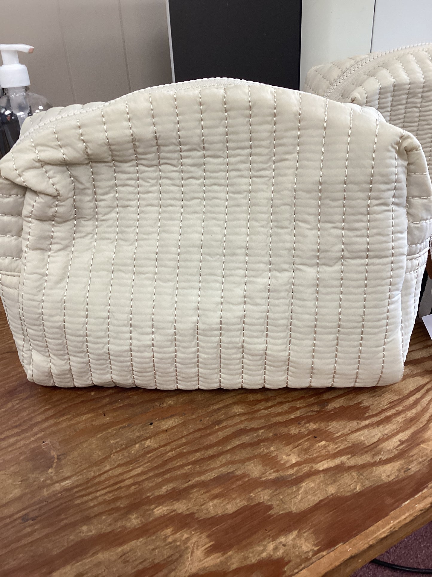Ezra makeup bag LG- ivory