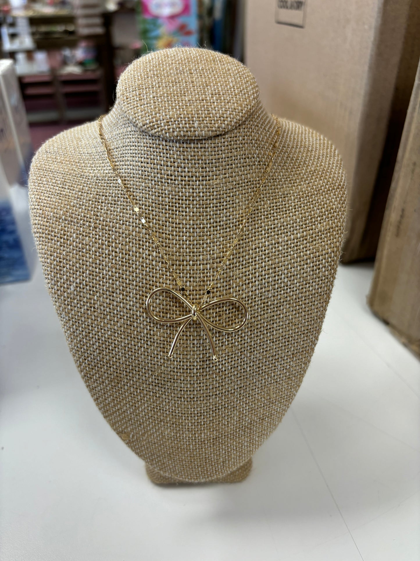 Dainty Bow Necklace