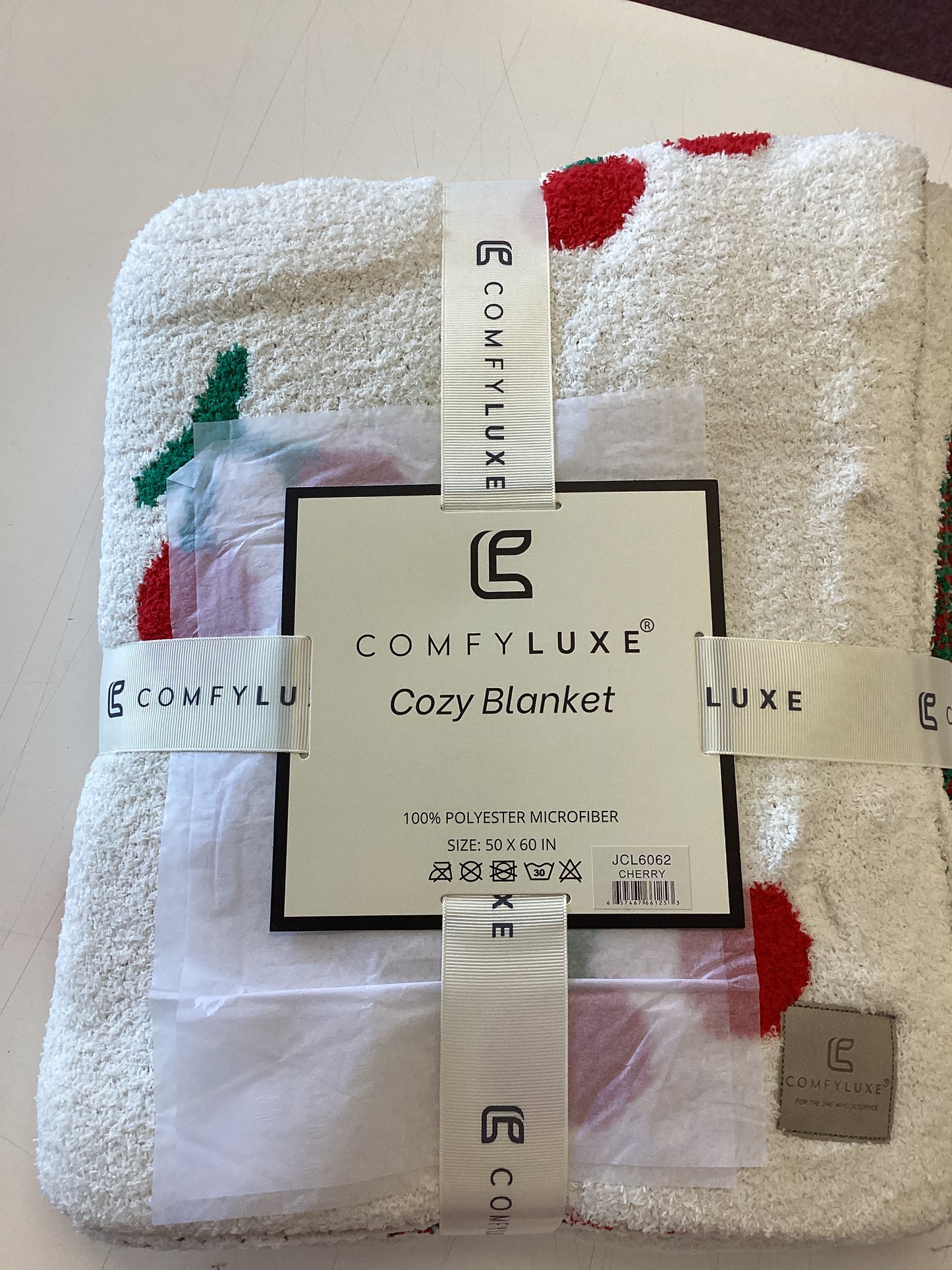 Comfy Luxe - Cherry Blanket