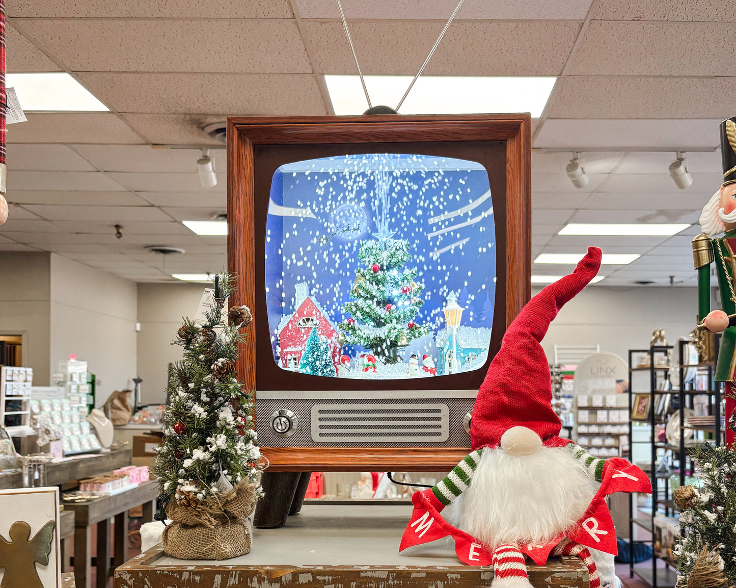 Large Retro Tv Christmas scene