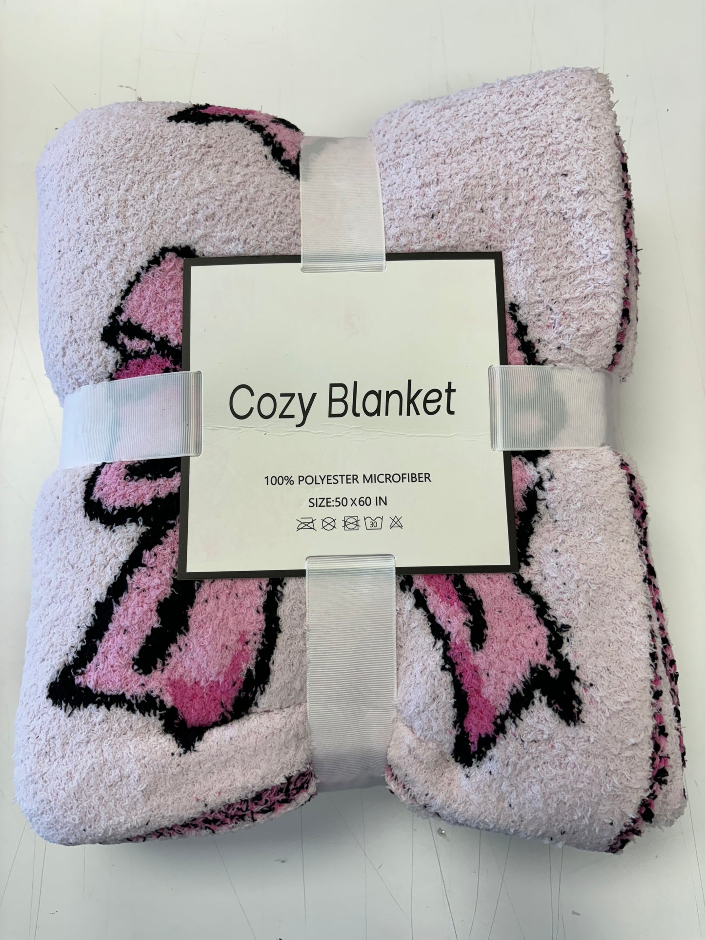 Comfy Luxe Pink Bow Blanket