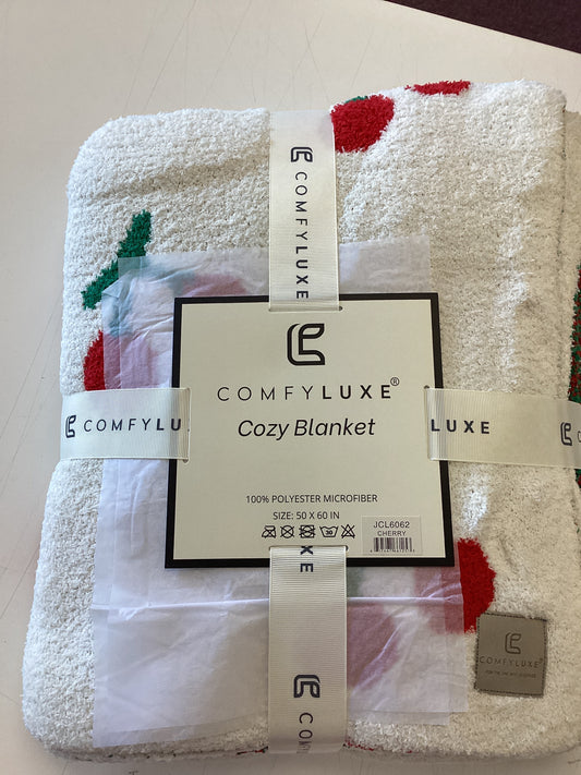 Comfy Luxe - Cherry Blanket