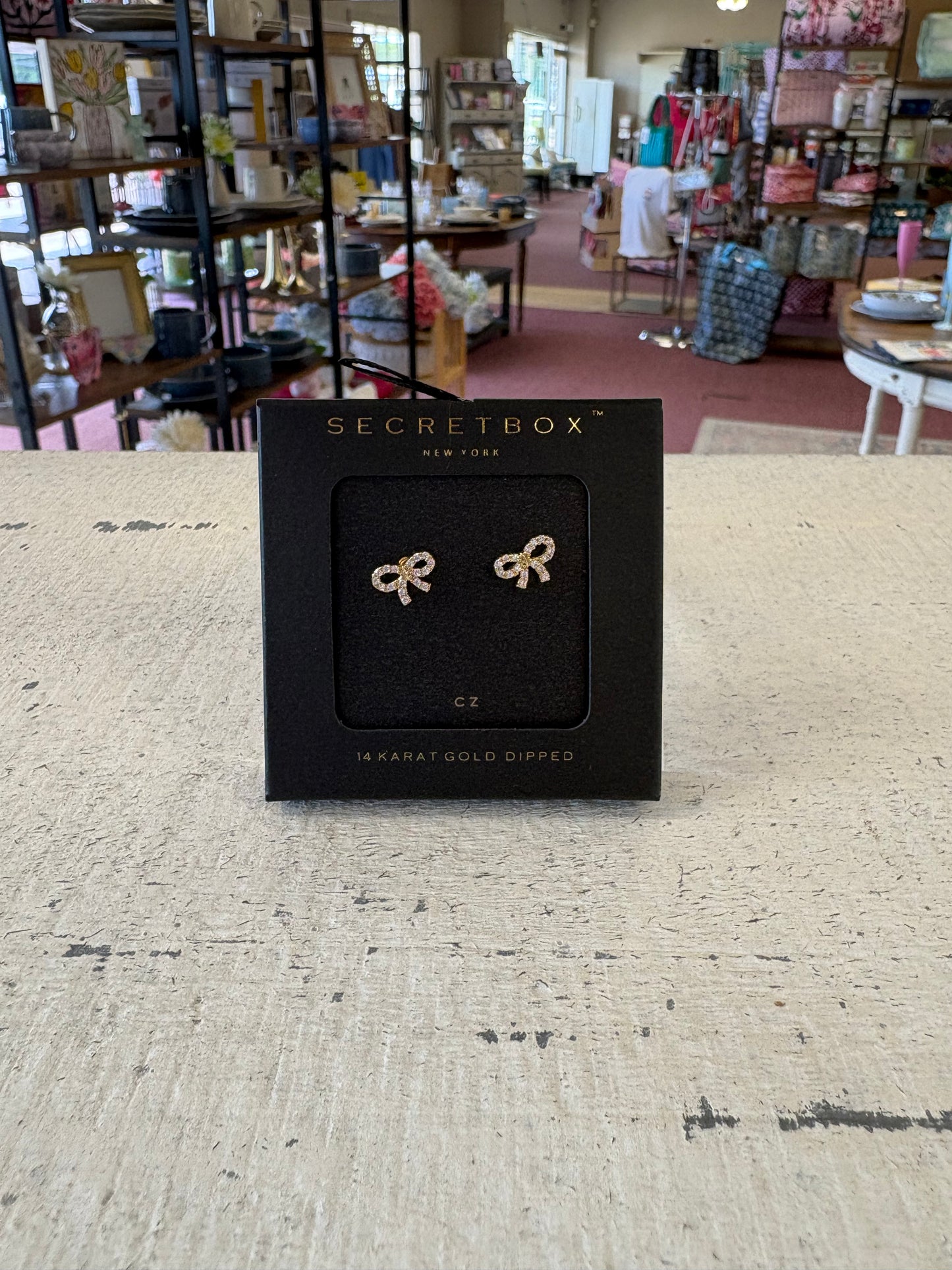 SB CZ Bow Stud